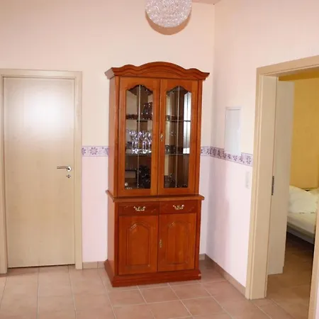 Apartment Zur Alten Schule *